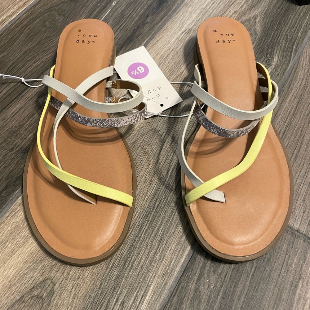 Adorable sandals Sz 6.5 Brand A New Day (Target)